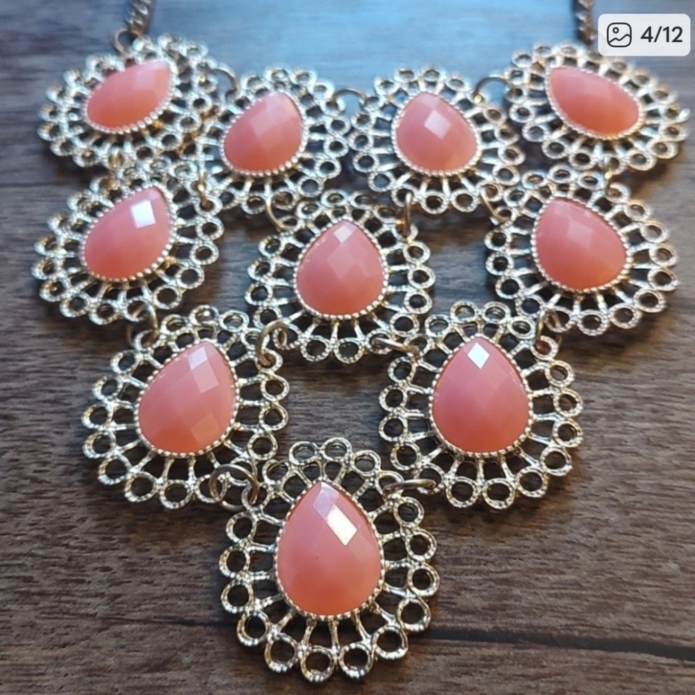 🌟BOGO Free🌟Sophia Collection Peach Jewelry Set - Picture 6 of 8